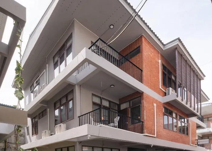 Apartment Thonglor|spacious 4br4ba, Fast-wifi, Netflix, Shop *